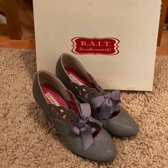 BAIT Shoes - BAIT Hermosa grey leather shoes, size 7.5